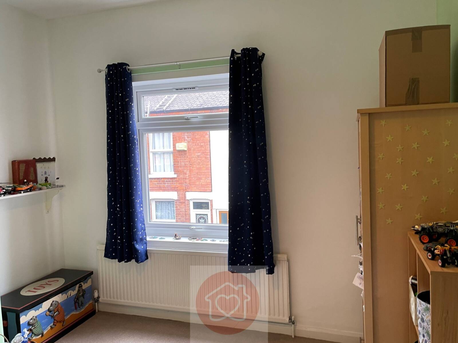 Curzon Street Netherfield – 2 bedroom mid terrace. NO UPWARD CHAIN! GREAT INVESTMENT OR STARTER HOME  A very well presented two-bedroom mid-terrace home creating an ideal investment opportunity or first time buy for those looking to step on the property ladder.